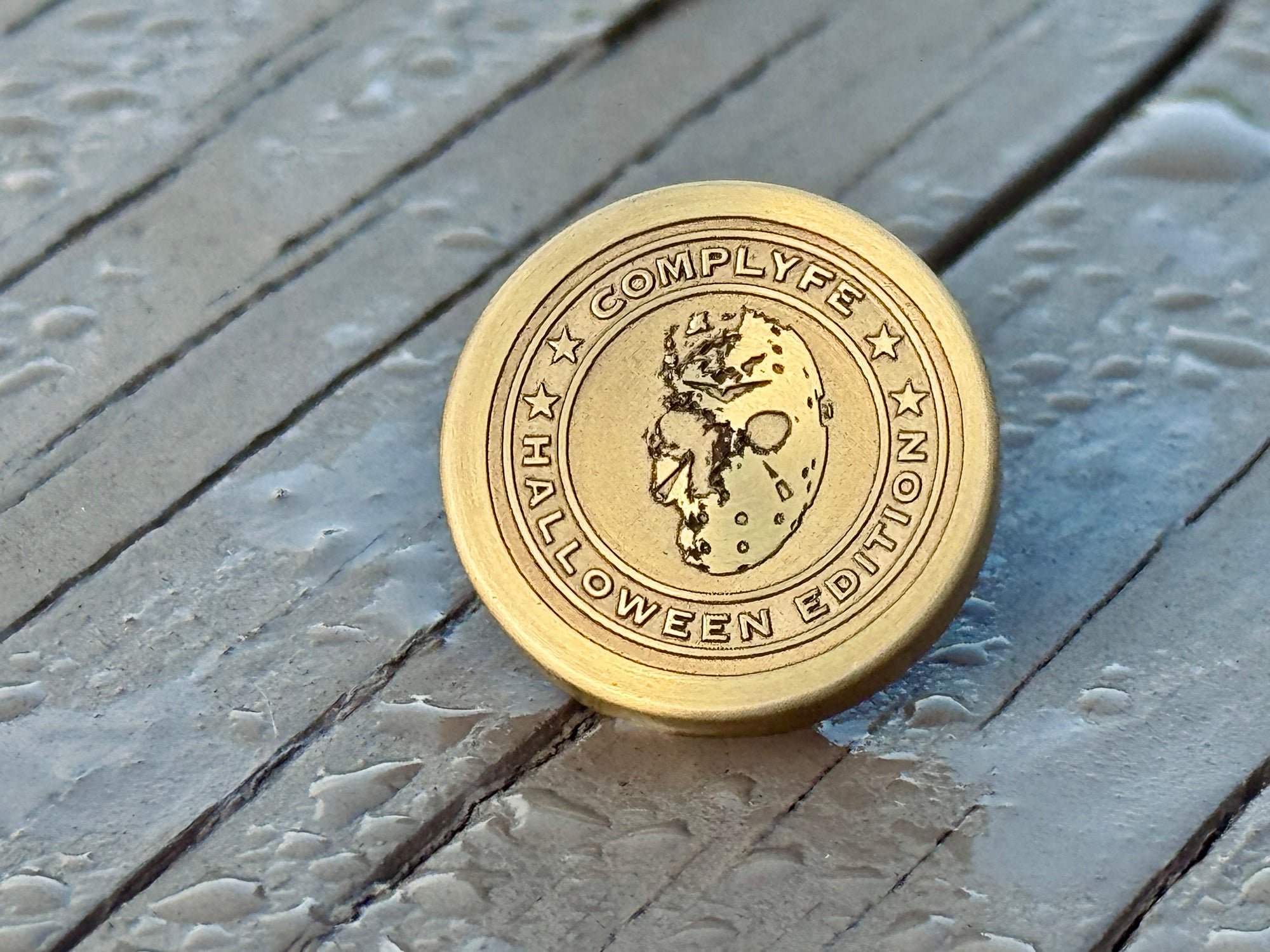 BUTTONS <br><I>Customize your housing design