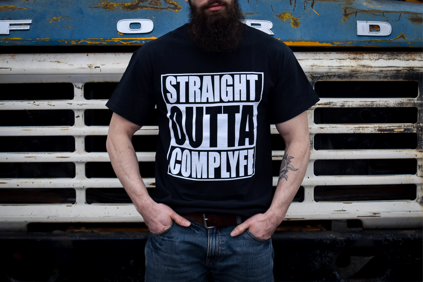 STRAIGHT OUTTA COMPLYFE TEE<br><I>showcase edition</I>