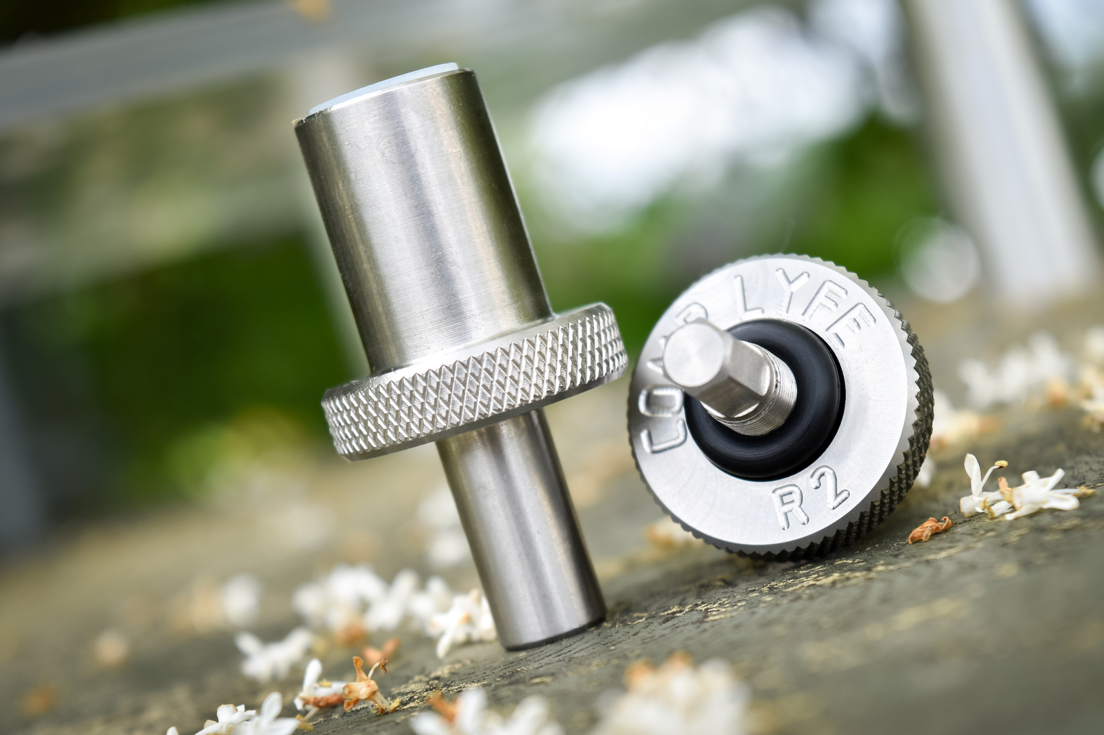 CLEANING TOOLS<br><I>for tubes and buttons</I>