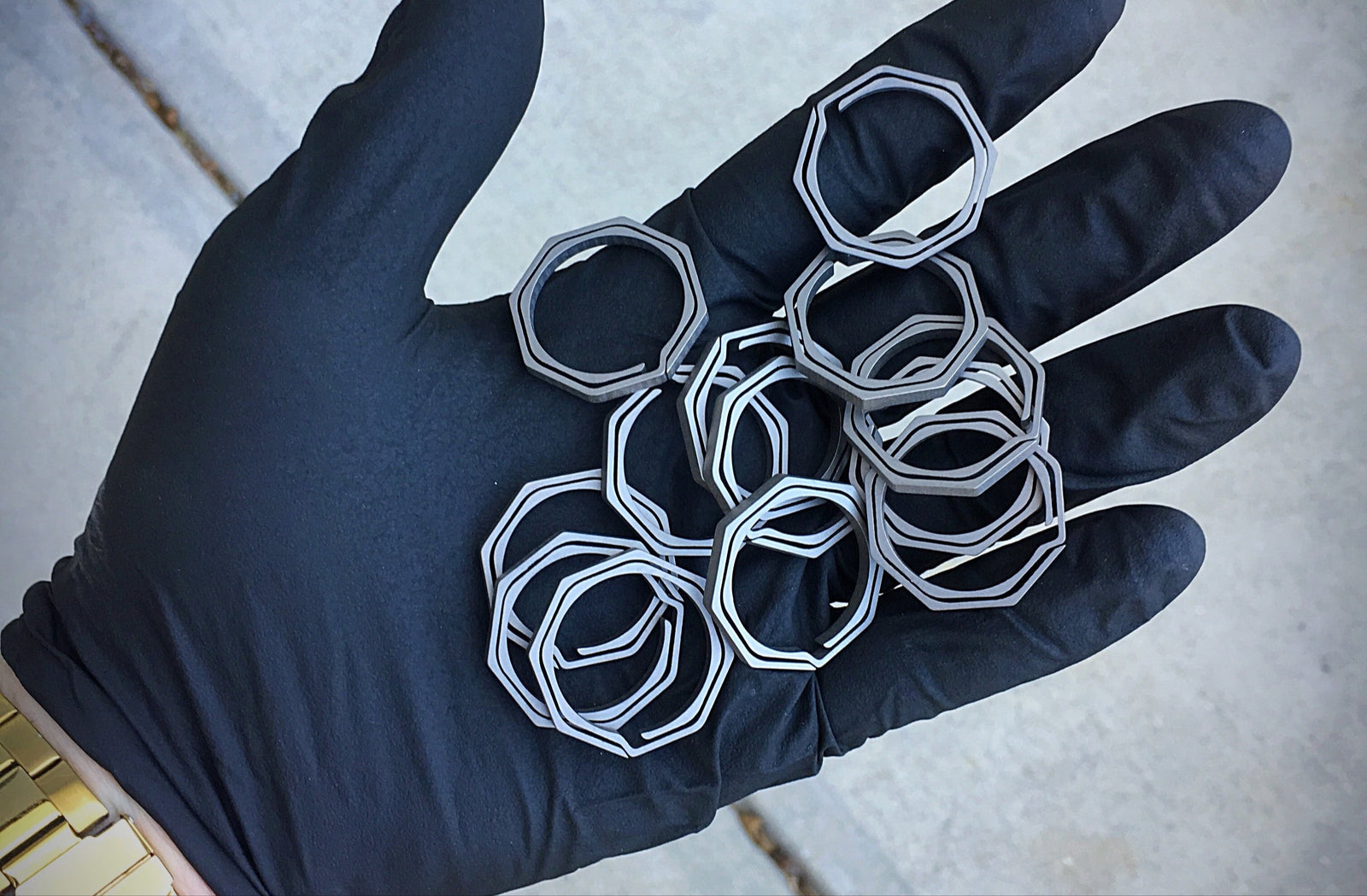 TITANIUM KEYRINGS<br><i>cltac collection</I>